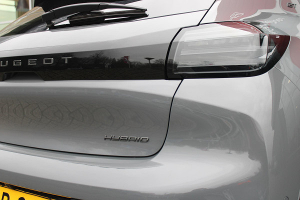 Peugeot 208 1.2 Hybrid 145PK e-DCS6 GT | NAVIGATIE | DRAADLOZE APPLE CARPLAY/ANDROID AUTO | CAMERA VOOR + ACHTER | FULL LED KOPLAMPEN | LICHTMETALEN VELGEN 17" | DODEHOEK DETECTIE | DRAADLOZE TELEFOONLADER | KEYLESS ENTRY/START | DAB+ RADIO | ADAPTIVE CRUISE CONTROL |