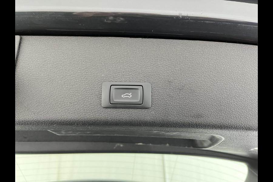 Audi e-tron 55 quattro Advanced edition Plus 95 kWh [3-Fase] {SOH-93%} (INCL-BTW) Aut.*LEATHER | ADAPTIVE-CRUISE | FULL-LED | DIGI-COCKPIT | KEYLESS | MEMORY-PACK | CAMERA | NAVI-FULLMAP | SHIFT-PADDLES | DAB+ | HEATED-COMFORTSEATS | DRIVE-SELECT | 20''AL