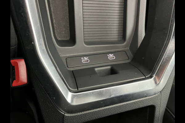 Audi e-tron 55 quattro Advanced edition Plus 95 kWh [3-Fase] {SOH-93%} (INCL-BTW) Aut.*LEATHER | ADAPTIVE-CRUISE | FULL-LED | DIGI-COCKPIT | KEYLESS | MEMORY-PACK | CAMERA | NAVI-FULLMAP | SHIFT-PADDLES | DAB+ | HEATED-COMFORTSEATS | DRIVE-SELECT | 20''AL