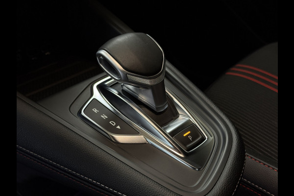 Renault Captur 1.3 TCe 140 R.S. Line | Groot Navi | ACC | Blindspot | Stoelverwarming | 18" |