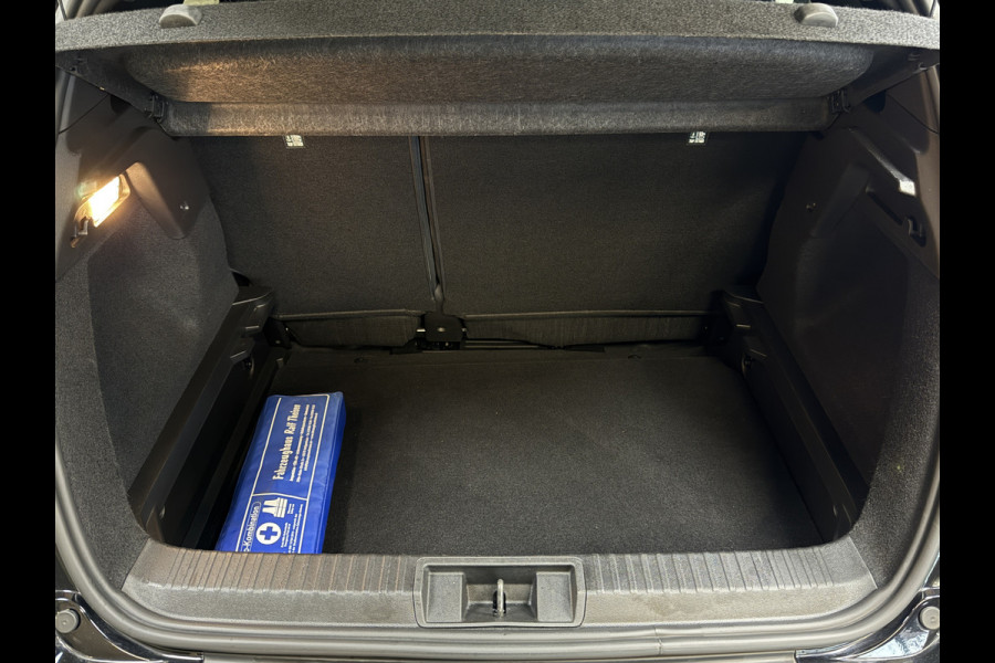 Renault Captur 1.3 TCe 140 R.S. Line | Groot Navi | ACC | Blindspot | Stoelverwarming | 18" |