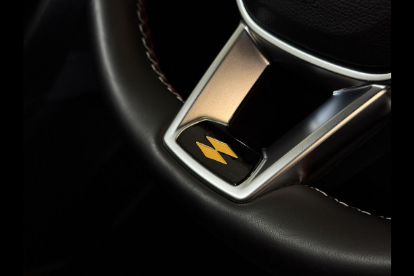 Renault Captur 1.3 TCe 140 R.S. Line | Groot Navi | ACC | Blindspot | Stoelverwarming | 18" |