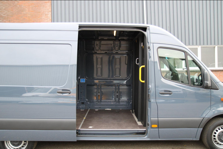 Mercedes-Benz Sprinter 315 1.9 CDI L2H2 FWD / Camera / Doorloop deur / Multistuur
