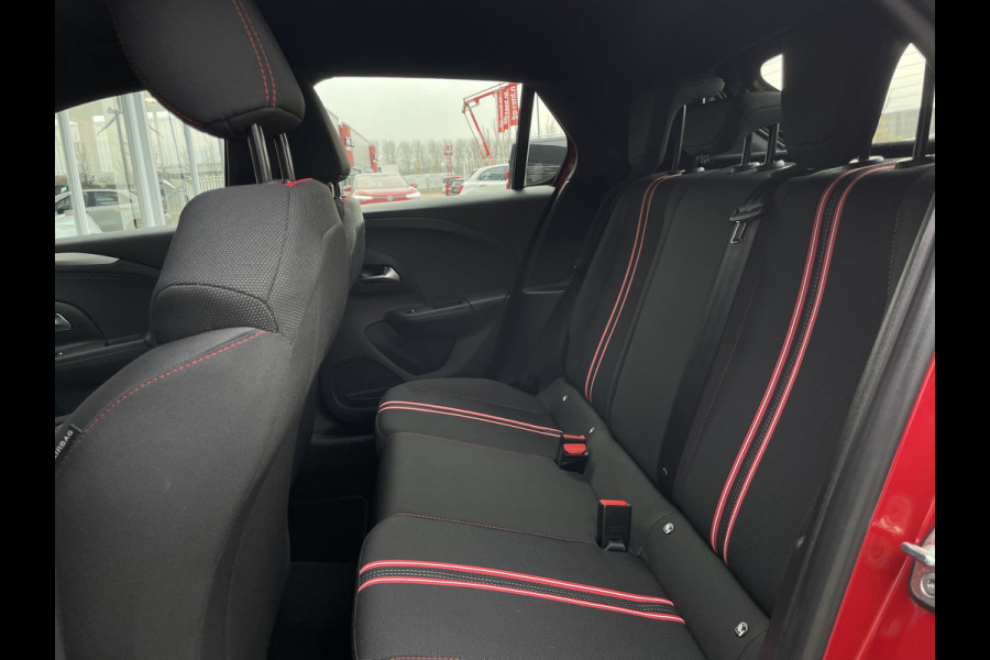 Opel Corsa 1.2 GS Line | Stoelverwarming | Parkeersensoren | Apple/Android CarPlay