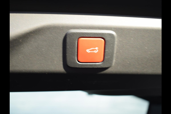 Peugeot 3008 1.2 Hybrid 136 GT