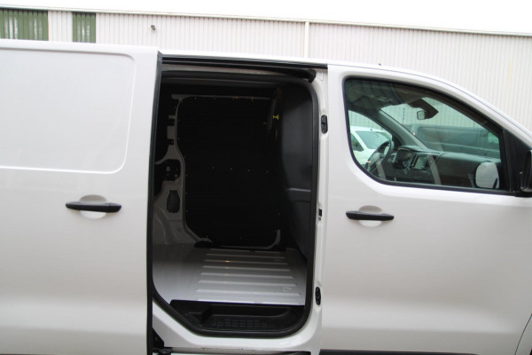 Peugeot Expert 226C 1.6 BlueHDI 95PK Premium / Trekhaak / Navi / Cruise