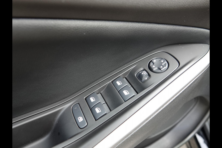 Opel Grandland 1.2 Turbo Hybrid GS Leder interieur