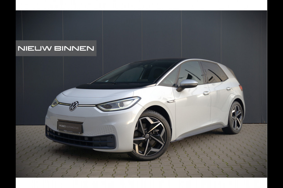 Volkswagen ID.3 First Plus 58 kWh | Stoelverwarming | Stuurverwarming | Camera | Adaptive Cruise Control | Navigatie | Standkachel | Keyless | Parkeersensoren | LED | Apple Carplay | BTW |
