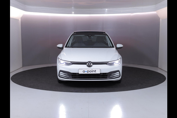 Volkswagen Golf 1.5 eTSI Style 50pk DSG| Pano-dak| Camera| 17'LM-velgen| Voorstoelen verwarmd en massage