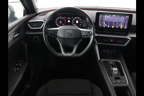 Seat Leon 1.5 eTSI FR Launch Edition | Carplay | Adaptive cruise | Sfeerverlichting | Navigatie | Full LED | Dodehoek detectie | DAB | Parkeerhulp | Climate control