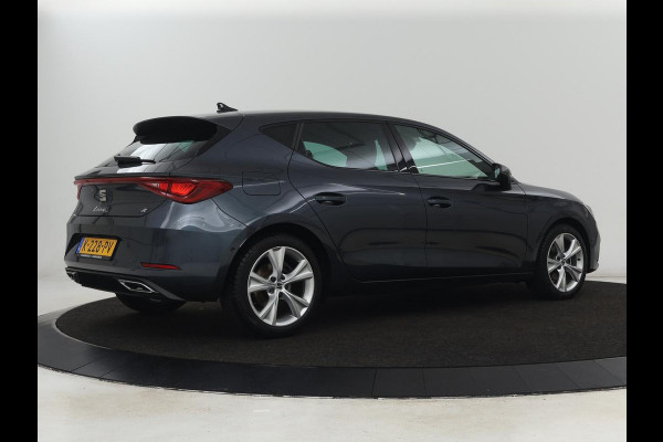 Seat Leon 1.5 eTSI FR Launch Edition | Carplay | Adaptive cruise | Sfeerverlichting | Navigatie | Full LED | Dodehoek detectie | DAB | Parkeerhulp | Climate control