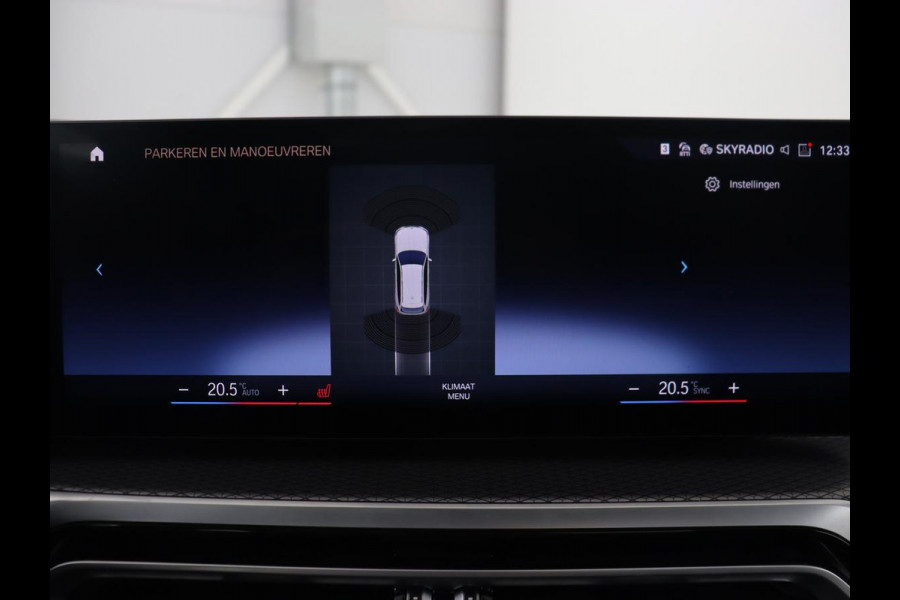 BMW 3-serie 320e M Sport | Panoramadak | Trekhaak | Stoelverwarming | Carplay | Sportstoelen | Leder/Alcantara | Navigatie | Widescreen Display | Sfeerverlichting | Parkeerhulp | PHEV | Plug In