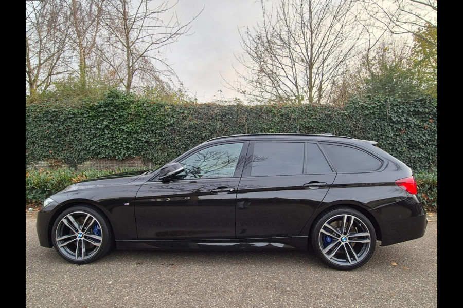 BMW 3 Serie Touring 330i M Sport X-Drive CarPlay Dig. Teller 6wb Line assist Dode Hoek ACC NAP NL Stuurverwarm 100% dealer onderho