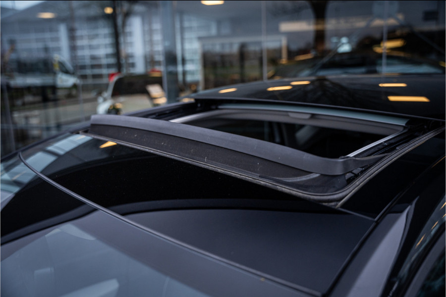 Renault Captur 1.6 E-Tech Plug-in Hybrid 160 Intens ** Panodak ** Camera ** Navigatie Rijbereik tot 56km (WLTP)