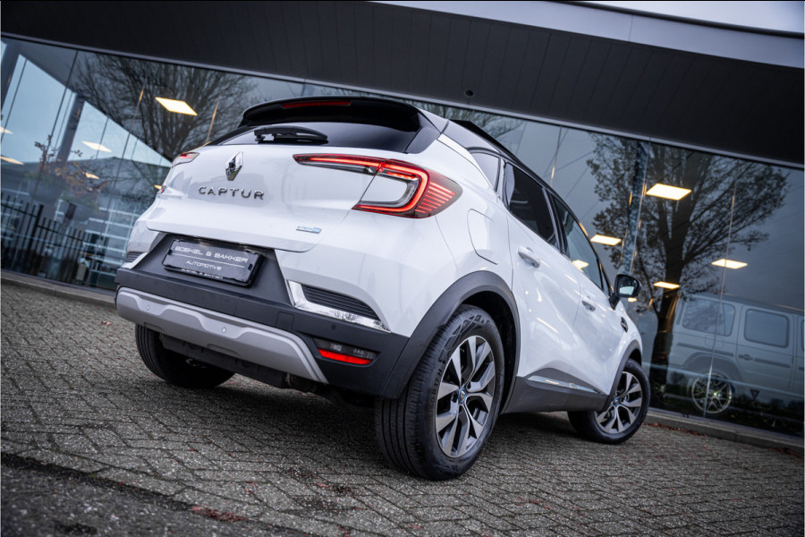 Renault Captur 1.6 E-Tech Plug-in Hybrid 160 Intens ** Panodak ** Camera ** Navigatie Rijbereik tot 56km (WLTP)