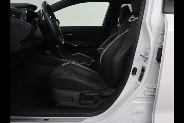 Toyota Corolla 2.0 Hybrid GR-Sport Plus | Head-Up | Stoelverwarming | Camera | Sportstoelen | Adaptive cruise | Carplay | Keyless | Navigatie | Park Assist | Full LED