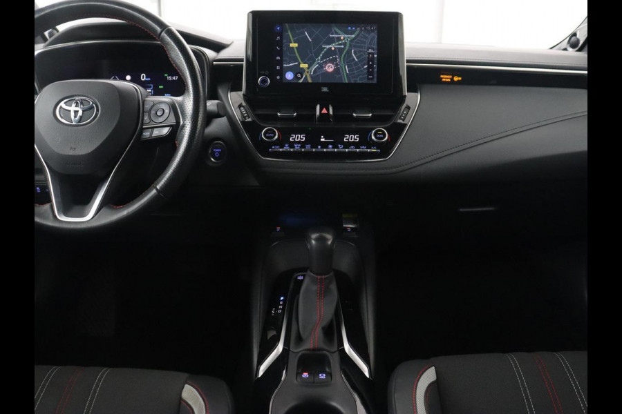 Toyota Corolla 2.0 Hybrid GR-Sport Plus | Head-Up | Stoelverwarming | Camera | Sportstoelen | Adaptive cruise | Carplay | Keyless | Navigatie | Park Assist | Full LED