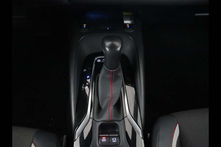 Toyota Corolla 2.0 Hybrid GR-Sport Plus | Head-Up | Stoelverwarming | Camera | Sportstoelen | Adaptive cruise | Carplay | Keyless | Navigatie | Park Assist | Full LED