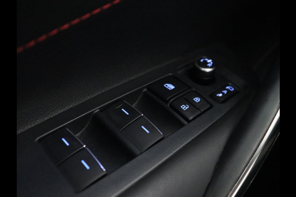 Toyota Corolla 2.0 Hybrid GR-Sport Plus | Head-Up | Stoelverwarming | Camera | Sportstoelen | Adaptive cruise | Carplay | Keyless | Navigatie | Park Assist | Full LED