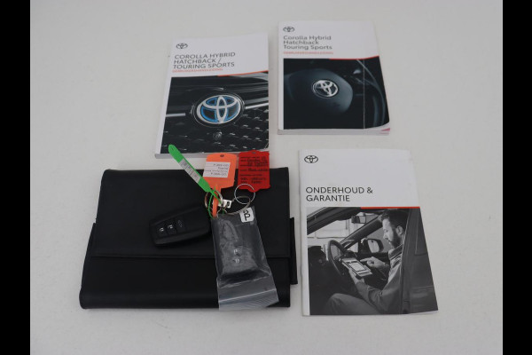 Toyota Corolla 2.0 Hybrid GR-Sport Plus | Head-Up | Stoelverwarming | Camera | Sportstoelen | Adaptive cruise | Carplay | Keyless | Navigatie | Park Assist | Full LED