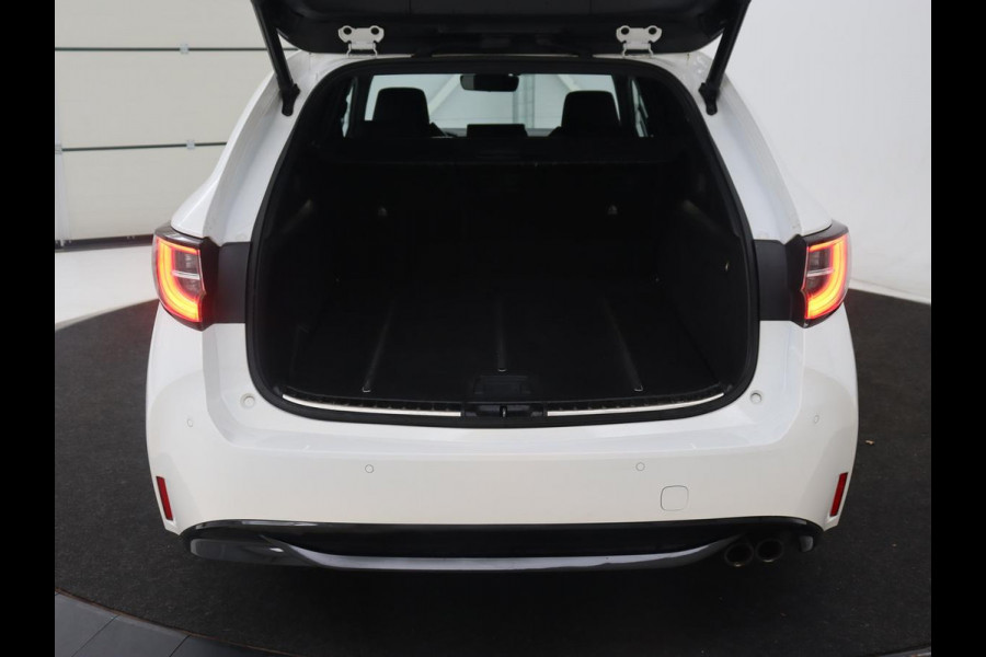 Toyota Corolla 2.0 Hybrid GR-Sport Plus | Head-Up | Stoelverwarming | Camera | Sportstoelen | Adaptive cruise | Carplay | Keyless | Navigatie | Park Assist | Full LED