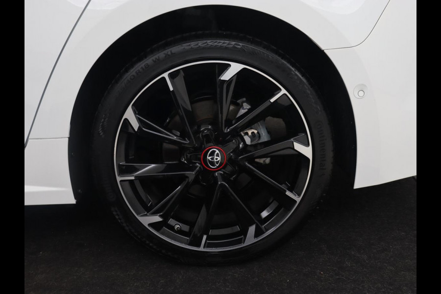 Toyota Corolla 2.0 Hybrid GR-Sport Plus | Head-Up | Stoelverwarming | Camera | Sportstoelen | Adaptive cruise | Carplay | Keyless | Navigatie | Park Assist | Full LED