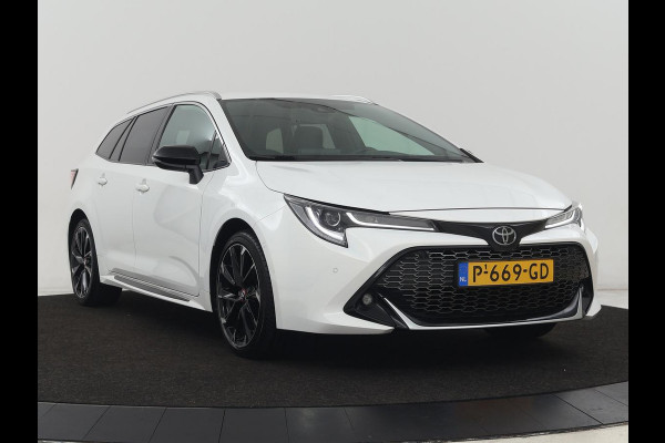 Toyota Corolla 2.0 Hybrid GR-Sport Plus | Head-Up | Stoelverwarming | Camera | Sportstoelen | Adaptive cruise | Carplay | Keyless | Navigatie | Park Assist | Full LED