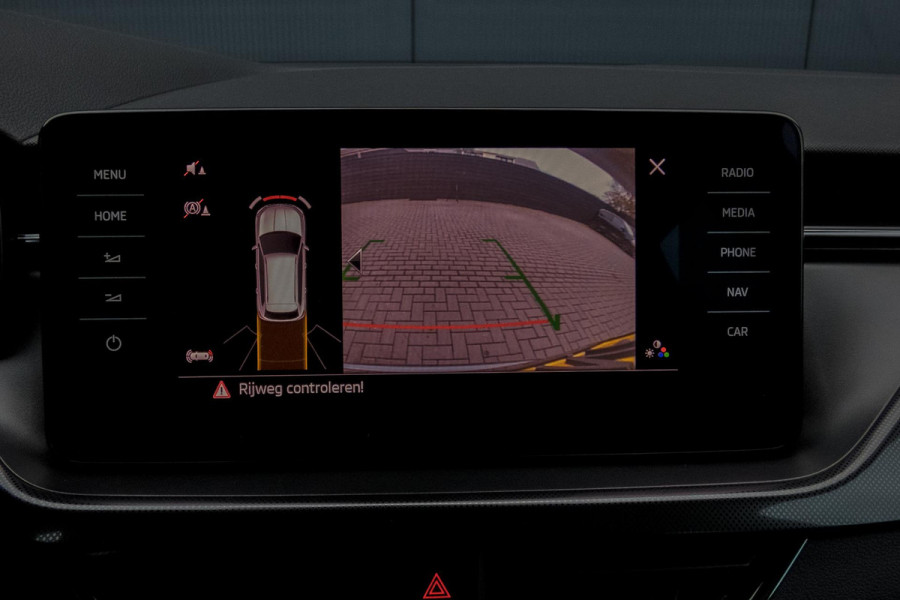 Škoda Kamiq 1.0 TSI Sport Business Edition| TREKHAAK | APPLE CARPLAY / ANDROID AUTO | ELEKTRISCHE STOELVERSTELLING