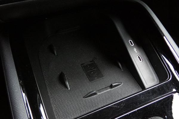 Škoda Kamiq 1.0 TSI Sport Business Edition| TREKHAAK | APPLE CARPLAY / ANDROID AUTO | ELEKTRISCHE STOELVERSTELLING