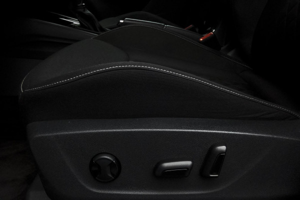 Škoda Kamiq 1.0 TSI Sport Business Edition| TREKHAAK | APPLE CARPLAY / ANDROID AUTO | ELEKTRISCHE STOELVERSTELLING