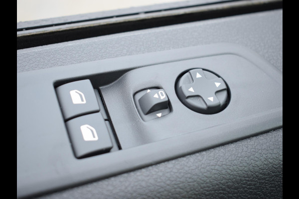 Peugeot e-Expert L3 75 kWh Tot 8 jaar garantie | Surround NAV Pakket | Apple Carplay | dodehoek waarschuwing | laadruimtebetimmering |