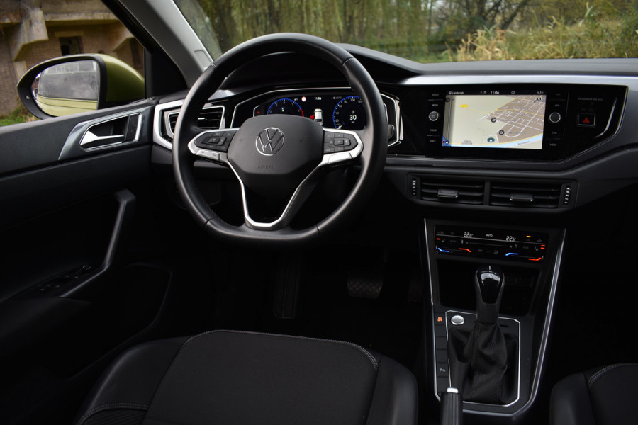 Volkswagen Taigo TSI 110PK DSG STYLE CAMERA/NAVI/LEDER