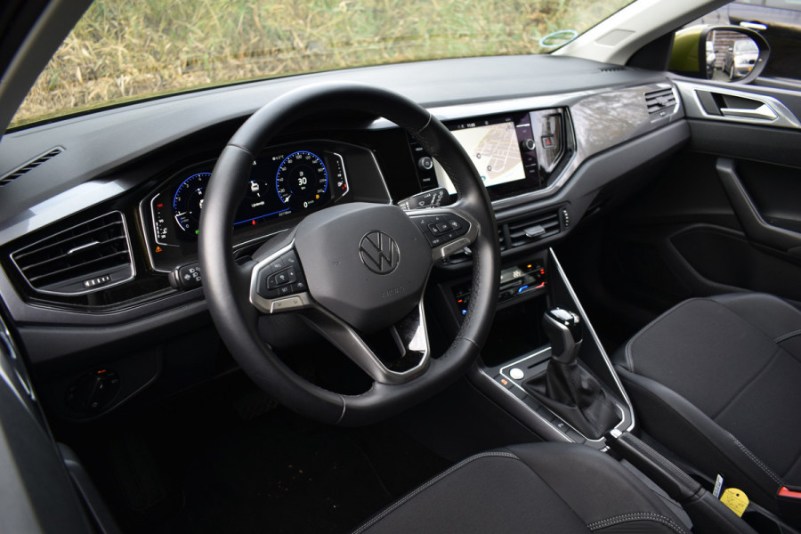 Volkswagen Taigo TSI 110PK DSG STYLE CAMERA/NAVI/LEDER