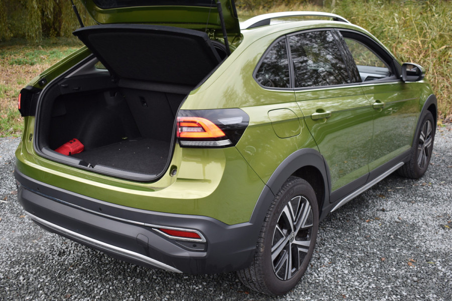 Volkswagen Taigo TSI 110PK DSG STYLE CAMERA/NAVI/LEDER