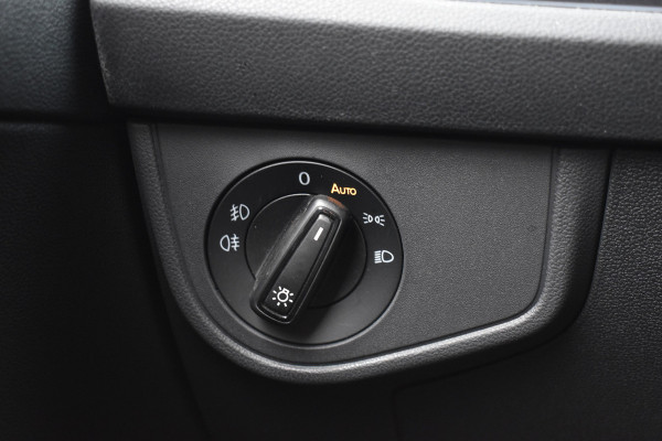 Volkswagen Taigo TSI 110PK DSG STYLE CAMERA/NAVI/LEDER