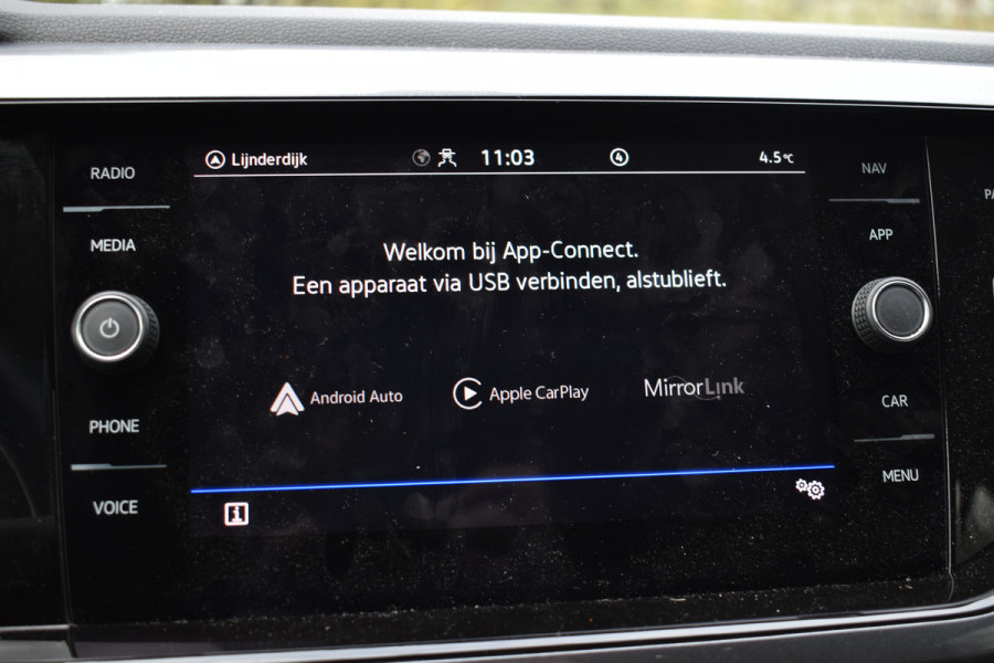 Volkswagen Taigo TSI 110PK DSG STYLE CAMERA/NAVI/LEDER