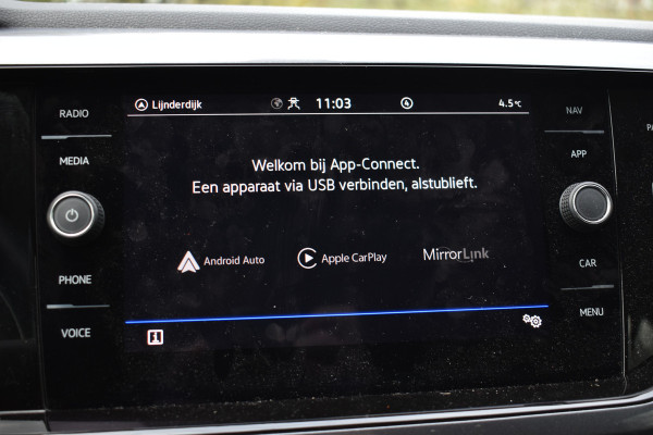 Volkswagen Taigo TSI 110PK DSG STYLE CAMERA/NAVI/LEDER