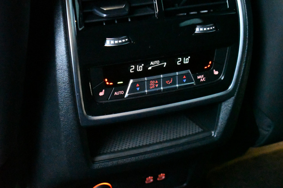 BMW XM V8 650pk 30kWh Trekh 23inch DA-Prof 360 | H/K