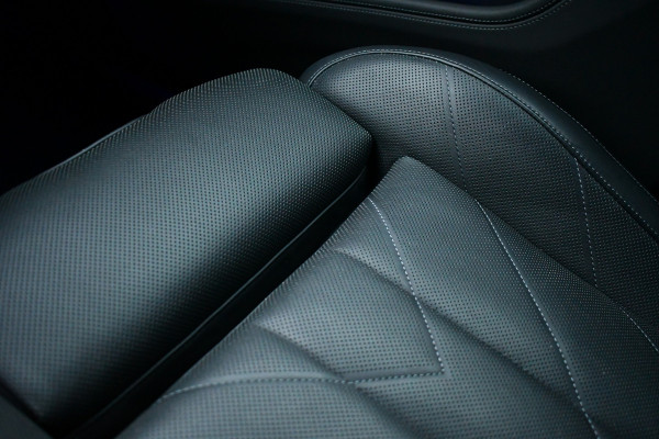 BMW XM V8 650pk 30kWh Trekh 23inch DA-Prof 360 | H/K