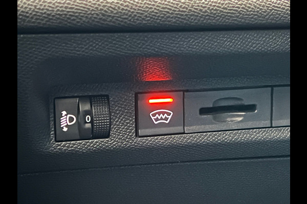 Peugeot 308 SW BWJ 2022 | 1.5HDi 131PK Pack Bus | CLIMA | NAVI | VOORRUIT VERW. | CARPLAY | LICHTMETAAL | PDC |