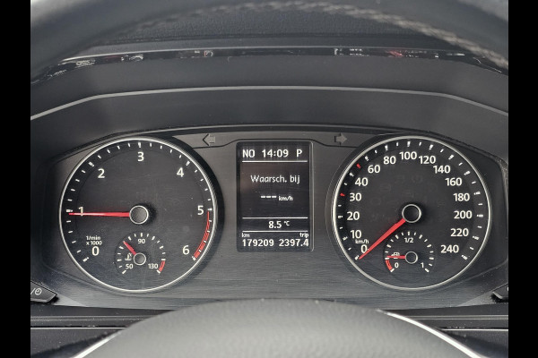 Volkswagen Transporter 2.0 TDI L2H1 Comfortline Plus 150 pk Automaat | Navigatie | Full led | Trekhaak | Side bars | Imperiaal | Adaptieve cruise control | Voorruitverwarming | 1ste eigenaar etc.