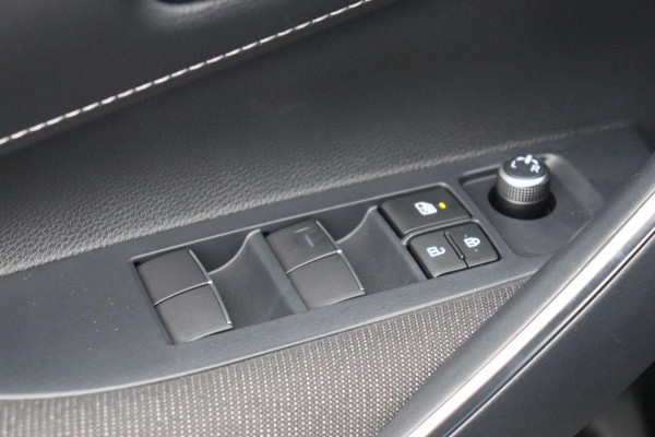 Toyota Corolla Hybrid 140 Active org.NL a.camera adaptive.cruise carplay