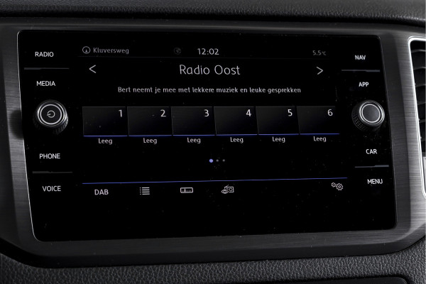 Volkswagen Golf Sportsvan 1.5 TSI ACT 130 PK Comfortline - Automaat | Adapt. Cruise | Stoelverw. | PDC | Camera | App.Connect + NAV. | ECC | DAB | Trekhaak | LM 16" |