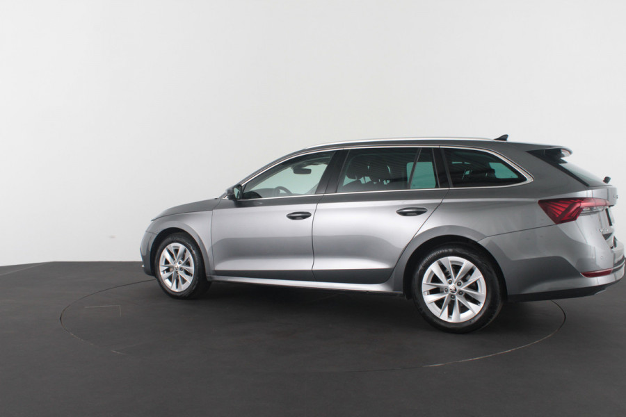 Škoda Octavia Combi Škoda 1.0 e-TSI Ambition > Trekhaak/Camera/Stoelverwarming/Sfeerverlichting.... | 4353|