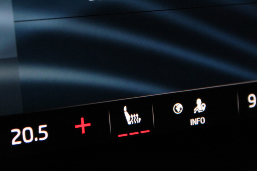 Škoda Octavia Combi Škoda 1.0 e-TSI Ambition > Trekhaak/Camera/Stoelverwarming/Sfeerverlichting.... | 4353|