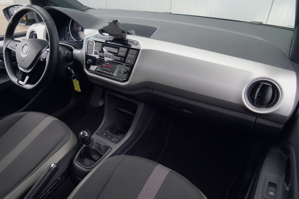 Volkswagen up! 1.0 TSI BMT high up! / NL-Auto / 90 PK / Camera / Beats Audio / Cruise / Airco / 15" LMV
