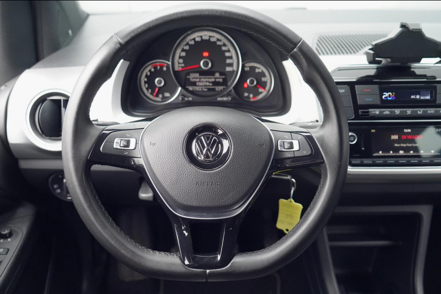 Volkswagen up! 1.0 TSI BMT high up! / NL-Auto / 90 PK / Camera / Beats Audio / Cruise / Airco / 15" LMV