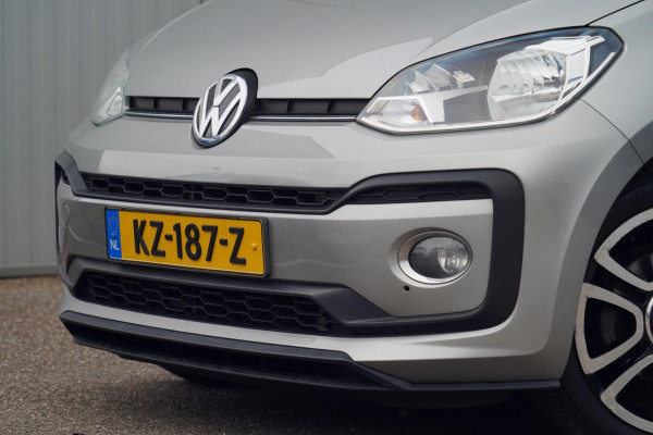 Volkswagen up! 1.0 TSI BMT high up! / NL-Auto / 90 PK / Camera / Beats Audio / Cruise / Airco / 15" LMV