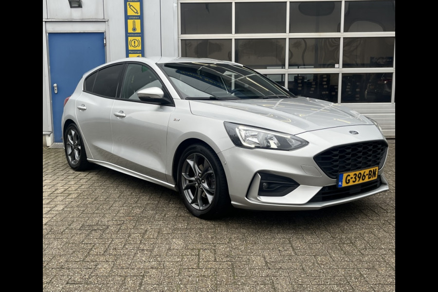 Ford Focus 1.0 EcoB. ST L. Bns