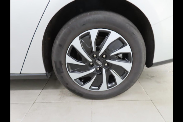 Ford FOCUS Wagon 1.0 EcoBoost Hybrid Titanium Rijklaar incl 12 mnd BOVAG garantie! Airco ECC Navi Carplay PDC VA+ Camera Full LED DAB+ Lichtmetalen velgen